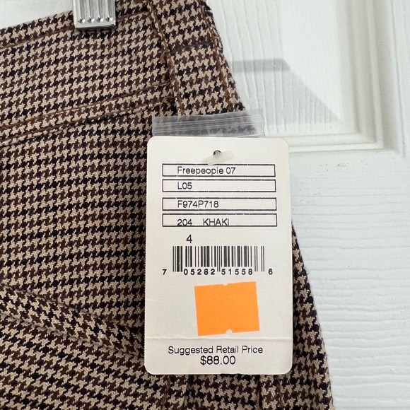 NWT Free People Brown Houndstooth  Checkered Capri Pants Size 4 - Picture 3 of 5